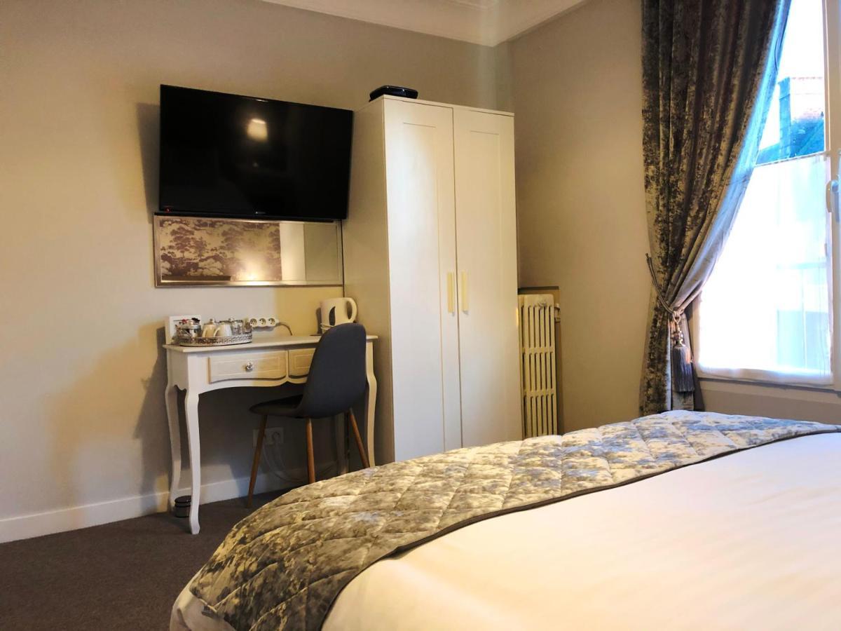 No 6 B&B Landivy Екстер'єр фото